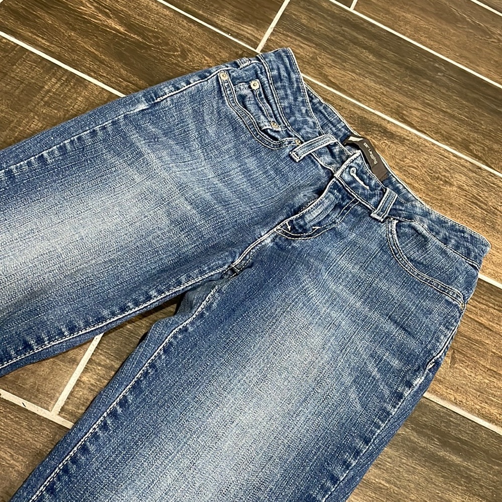 535 Levi’s size 7 jeans